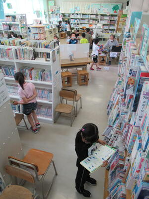 学校図書館