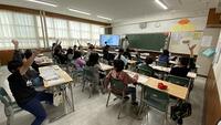 5年生 社会の学習　意欲的に手が上がります